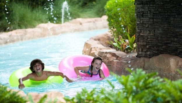 Children in lazy river